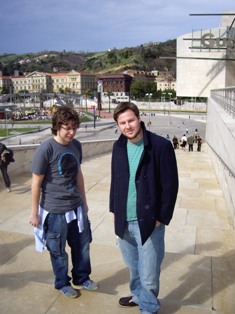 20070305192249-gug.jpg