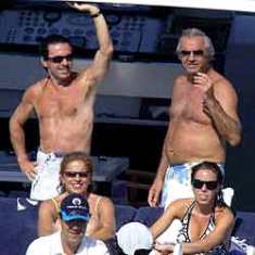 20080706103848-aznar-familia-yate-flavio-briatore.jpg
